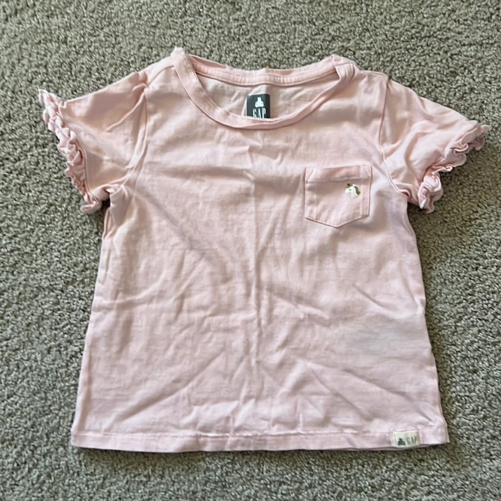 Baby Gap Pink T-Shirt with Unicorn Embroidery Pocket in Sz 4T